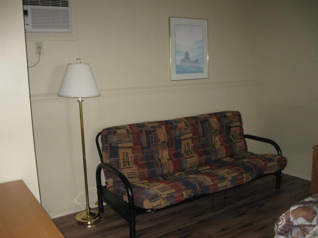 Motel De La Pointe Aux Bouleauxベ・サントカトリーヌ エクステリア 写真